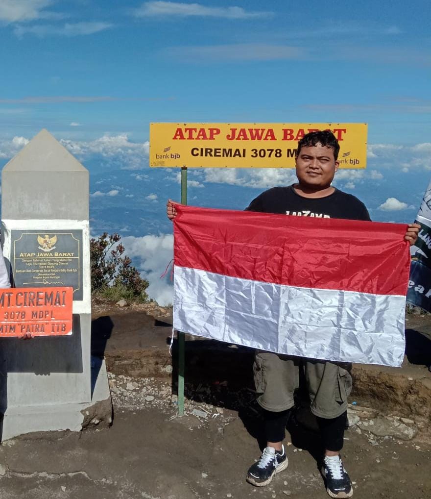 Tiket Mendaki Gunung Ciremai Capai Rp120 Ribu, Pendaki Pertanyakan Transparansi Pengelolaan