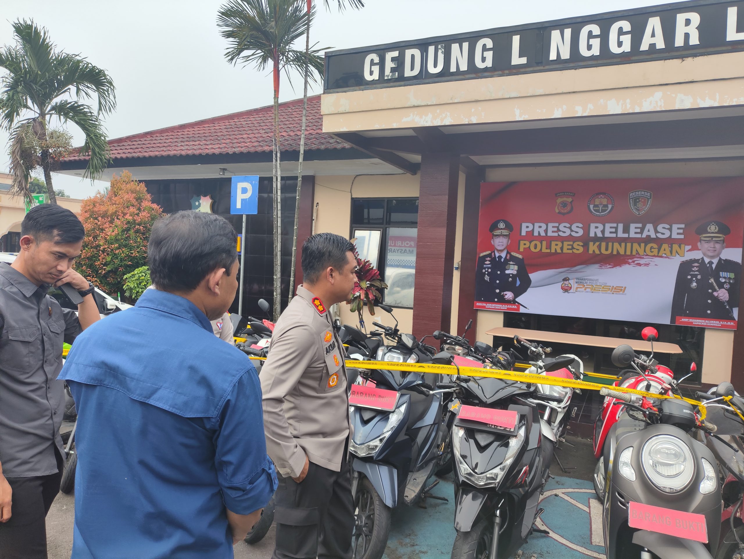 Polres Kuningan Bekuk 3 Orang Kasus Curanmor dan Kekerasan, Belasan Motor Diamankan