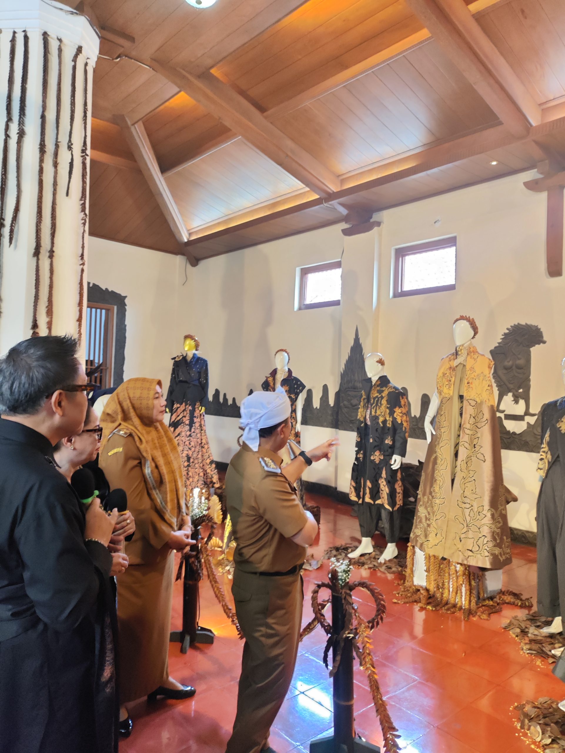 Di Pamerkan Di Seren Taun, Pengeran Jati Kusuma Wariskan 8 Motif Batik
